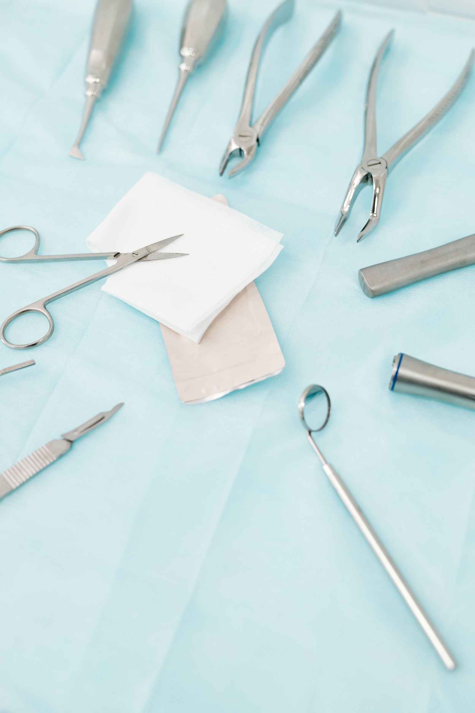 A clean tray of surgical instruments