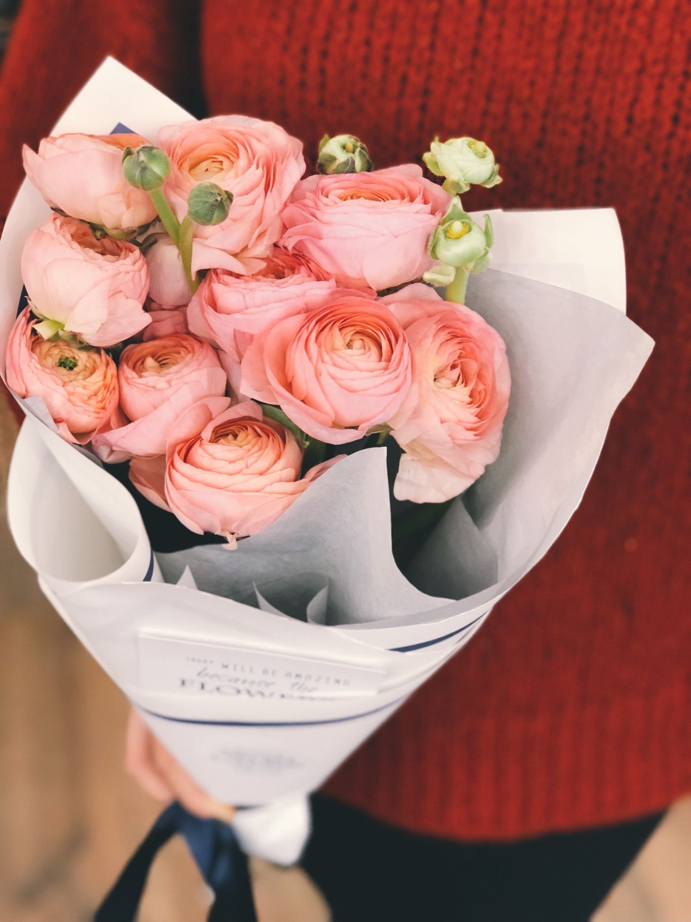 Soft pink bouquet with daisies