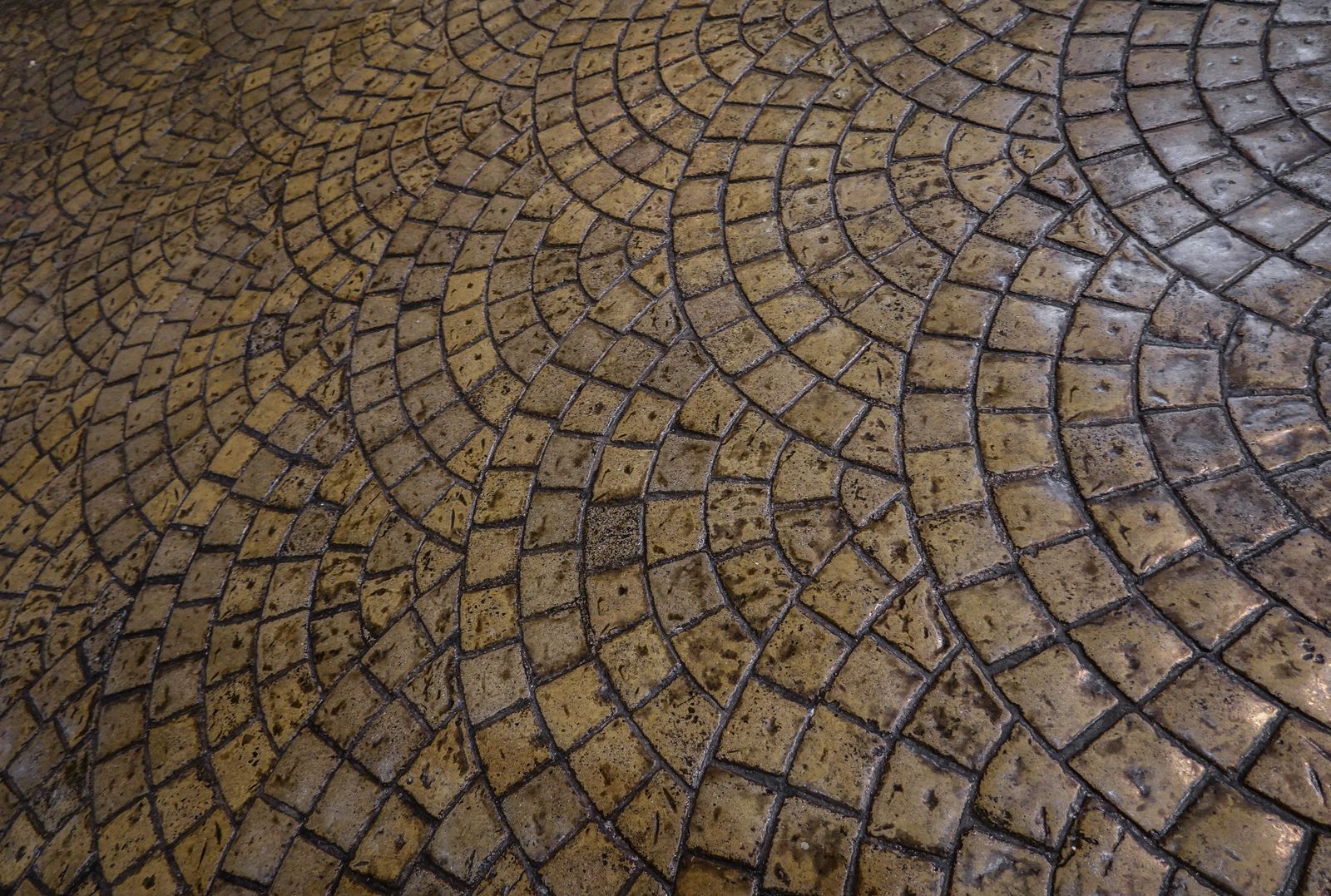 Cobblestone inlay