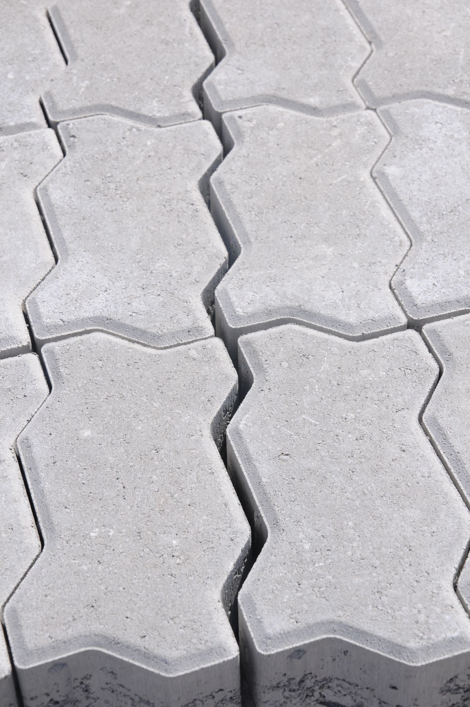 Wavy interlocking paver pattern