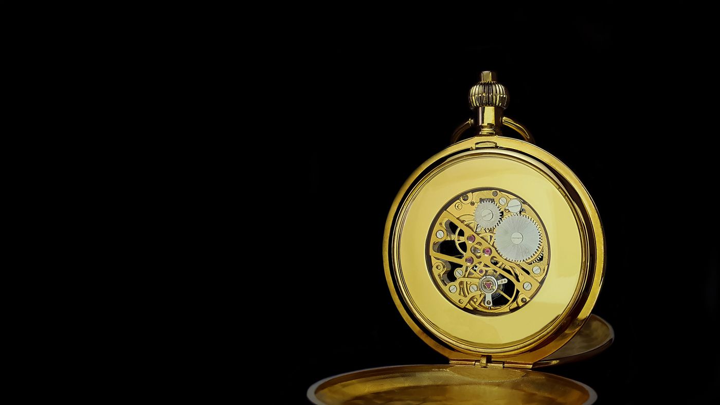 Open-face pocket watch movement